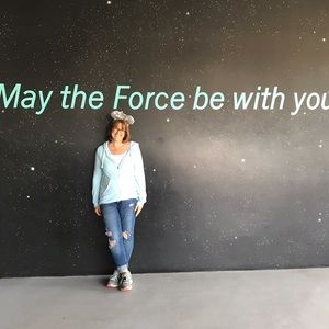 Meet your Posher, Elizabeth